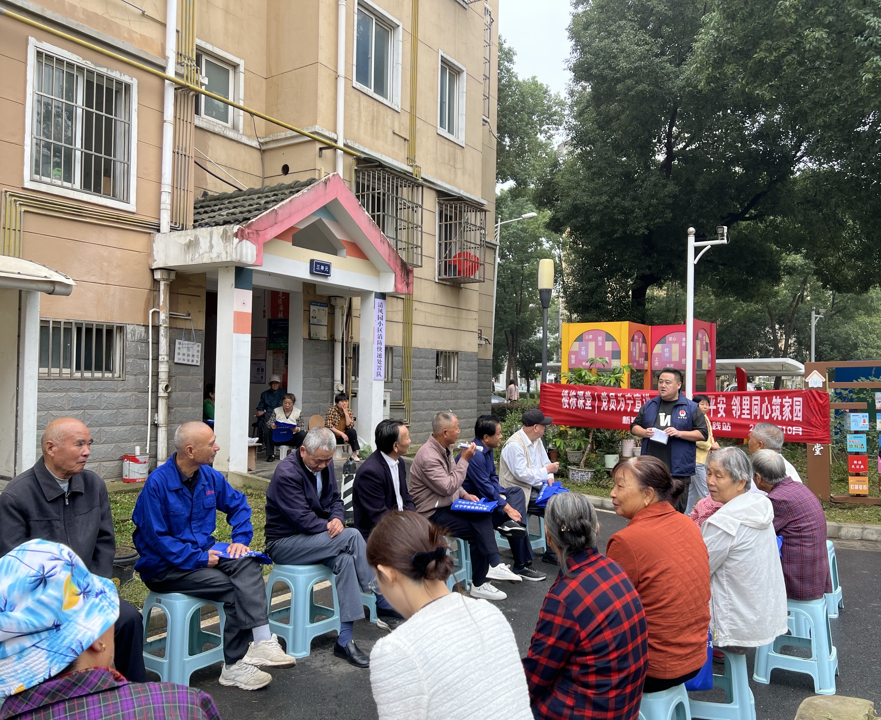 f2e4fc7ce69c302eff2597d1145bfc86.jpg f2e4fc7ce69c302eff2597d1145bfc86.jpg